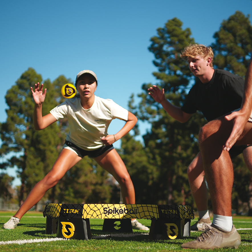  Roundnet (Spikeball)
