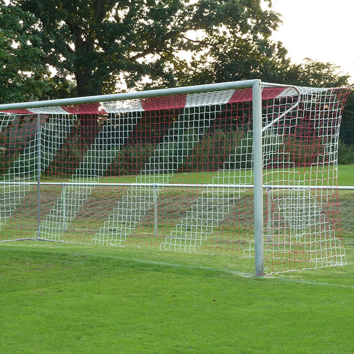 Fußballtore Fixiert